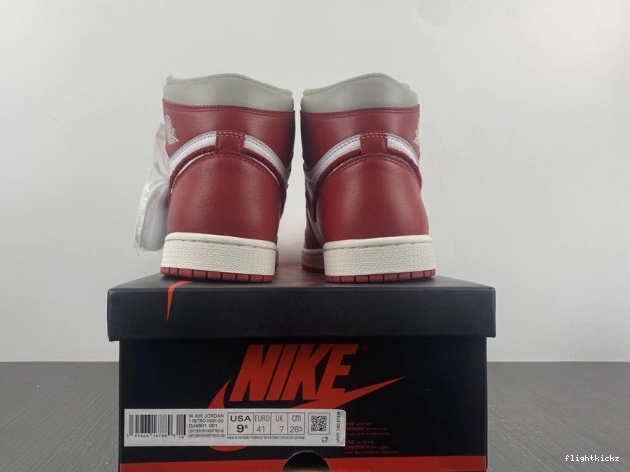 High OG (W) Chenille Newstalgia DJ4891-061 1 Jordan 0927